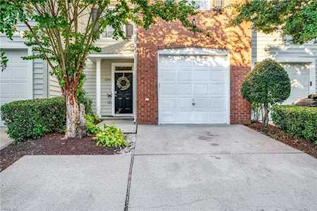 2204 Sicily Quay Virginia Beach, VA 23456
