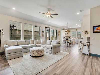 4505 Evening Elm Court Arlington, TX 76005