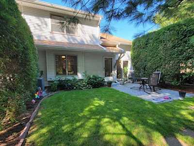 118 Captain Eames Cir #118 Ashland, MA 01721