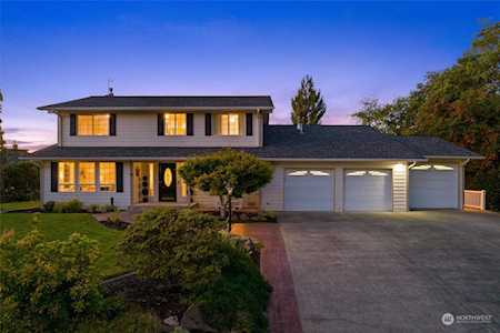906 SW 298th St Federal Way, WA 98023