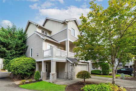 482 Newport Way NW Issaquah, WA 98027