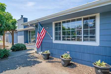 1709 NE Edmonds Ave Renton, WA 98056