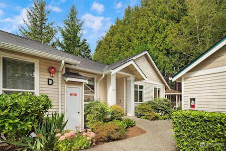 17827 80th Ave NE #D2 Kenmore, WA 98028