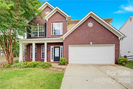 105 S Wendover Trace Mooresville, NC 28117