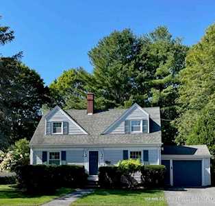 7 Ocean House Rd Cape Elizabeth, ME 04107