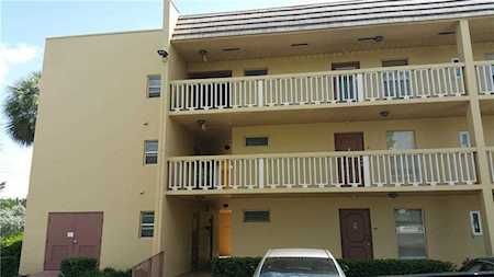 6350 NW 62nd St #307 Tamarac, FL 33319