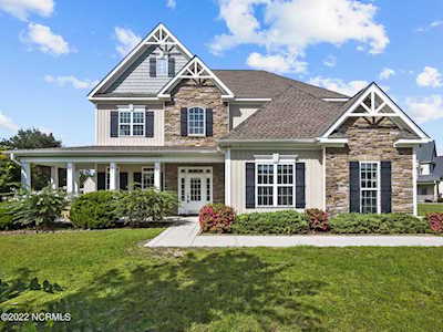 105 Camelot Drive Holly Ridge, NC 28445