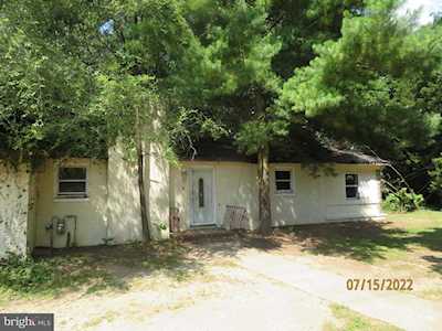 300 Quail Ridge Rd Lindenwold, NJ 08021