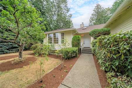 1095 NW Firwood Blvd Issaquah, WA 98027