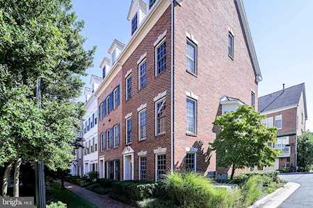 320 Fayette St S Alexandria, VA 22314