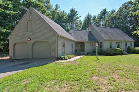 35 Pine Hill Dr Walpole, MA 02081