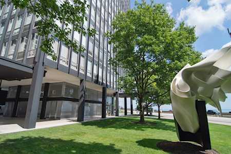 880 N Lake Shore Dr #19F Chicago, IL 60611