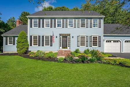 1 Langlee Rd Hingham, MA 02043