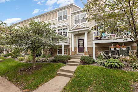 1683 Village Trail E #515 Maplewood, MN 55109