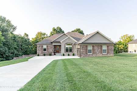 290 Elk Chase Dr Taylorsville, KY 40071
