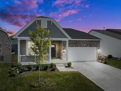 617 Wilmer Meadow Dr Wentzville, MO 63385