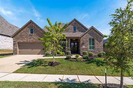 917 Haverford Lane Lantana, TX 76226
