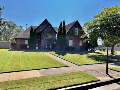 4820 Shadow View Ln Bartlett, TN 38002