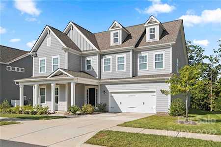 9822 Andres Duany Dr Huntersville, NC 28078