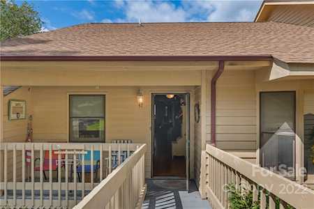 47 Villa Ct Waynesville, NC 28786
