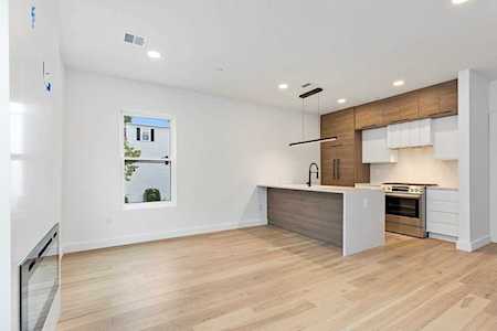118 Spring St #2 Cambridge, MA 02141