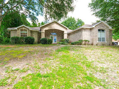 104 Shoal River Drive Crestview, FL 32539