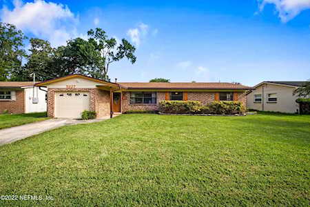 5927 Carrevero DR Jacksonville, FL 32216