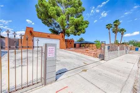 5355 Tamarus St Las Vegas, NV 89119