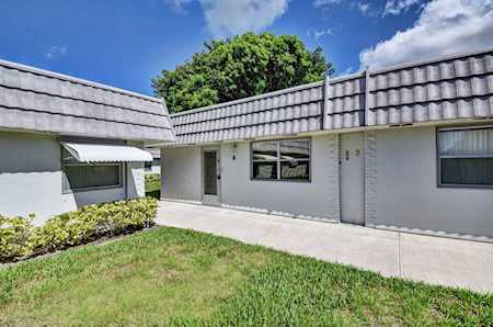 8 Valencia A Delray Beach, FL 33446
