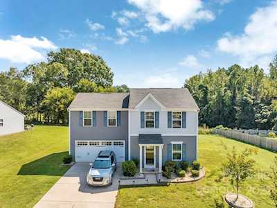 2427 Willow Pond Ln SE Concord, NC 28025