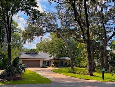 28 Rum Row Hilton Head Island, SC 29928