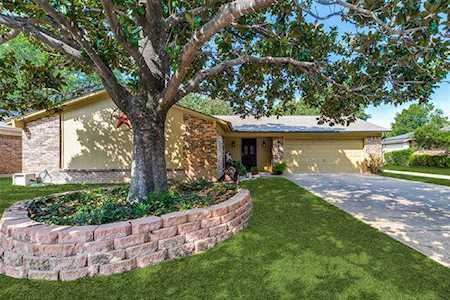 2710 Sibley Drive Arlington, TX 76015