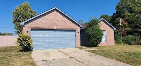 4490 N Cedar Bark Cv Memphis, TN 38128