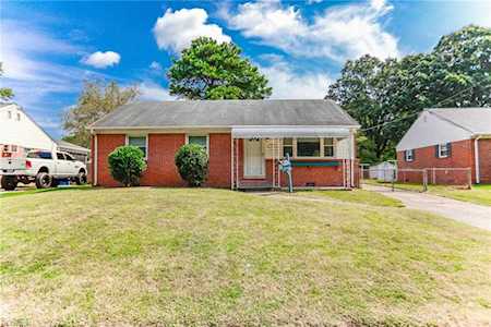 2507 Haywood Ave Chesapeake, VA 23324