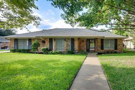 4537 Saldana Drive Fort Worth, TX 76133