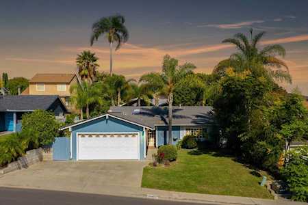 13027 Avenida Del General Rancho Penasquitos, CA 92129