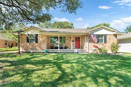 10439 Royalwood Drive Dallas, TX 75238