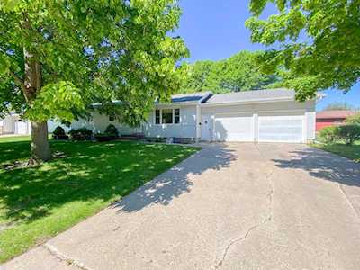 1013 9th Street Gaylord, MN 55334