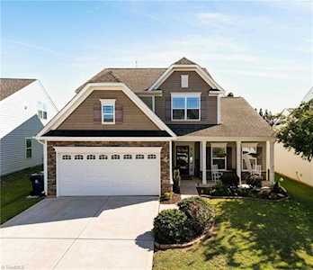 123 Saintsbury Place Lexington, NC 27295