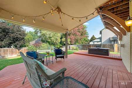 2468 E Heathfield Ct Eagle, ID 83616-6611