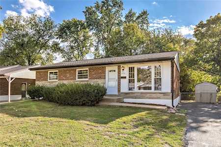 808 Teson Rd Hazelwood, MO 63042