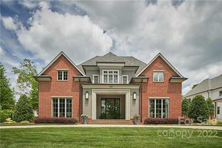 1903 Queens Rd W Charlotte, NC 28207