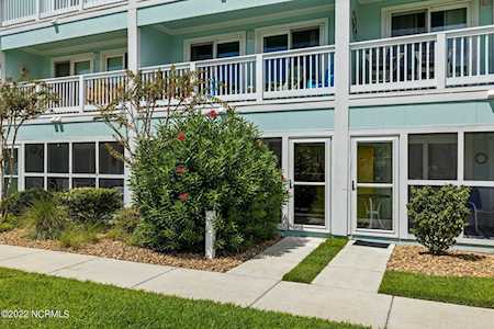 9201 Coast Guard Road Emerald Isle, NC 28594