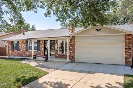 2774 Ashrock Dr St Louis, MO 63129