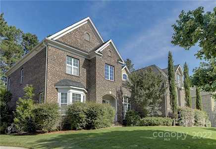 16435 Doves Canyon Ln Charlotte, NC 28278