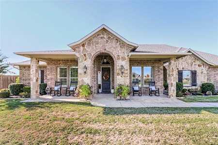 16033 Lakehurst Forney, TX 75126