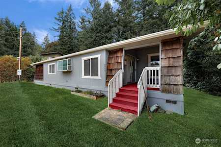 6457 Haven Way Clinton, WA 98236