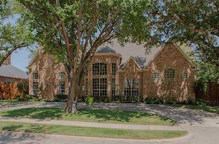 4569 Old Pond Drive Plano, TX 75024