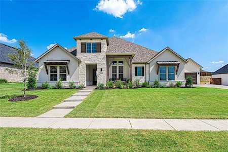 7104 Eagles Ridge Court Argyle, TX 76226