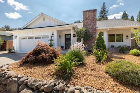 2764 Canterbury Drive Santa Rosa, CA 95405